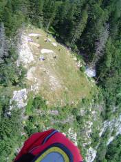 juste une petite marche de 10 minutes dans la fort aprs 13 km de monte en voiture